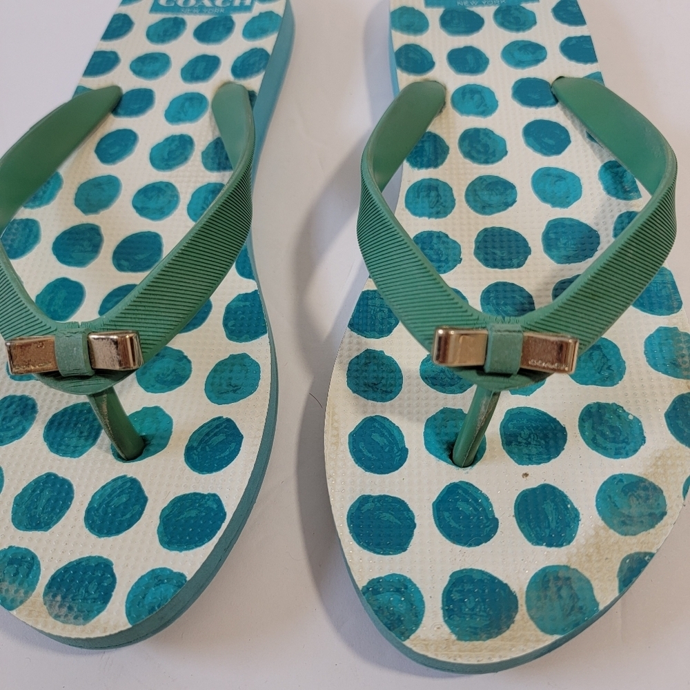 Coach Blue Polkadot Thong Sandals Size 7-8 Beachy Resort Casual Quite Luxury - Picture 3 of 11